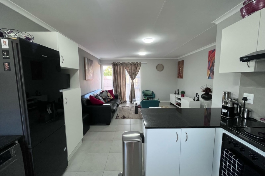 2 Bedroom Property for Sale in Fairview Eastern Cape